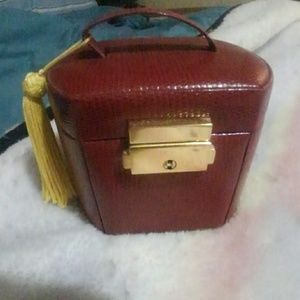 Carry any where jewelry case